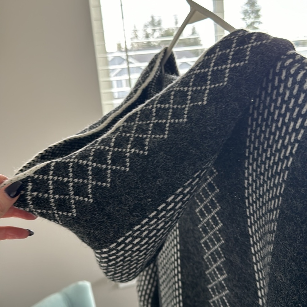 Wool Cardigan - Picture 2 of 3